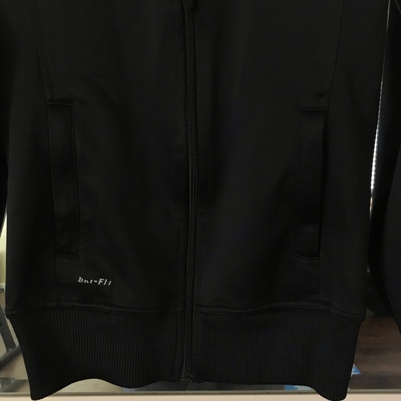 Nike Dri Fit Jacket - Picture 2 of 6
